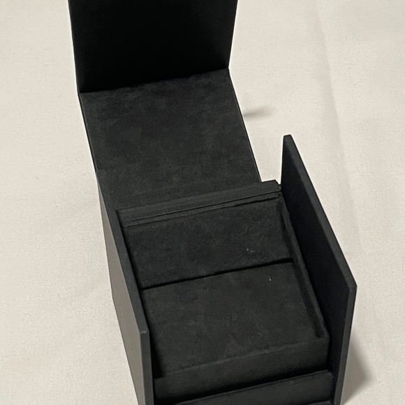 David Yurman Empty Jewelry Gift Box Watch / Bracelet Classic Black 3.25" Square - Picture 3 of 9